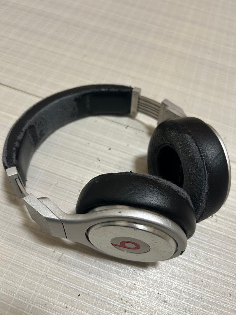 beats by dr. dre 有線ヘッドホン シルバー 廃盤モデル