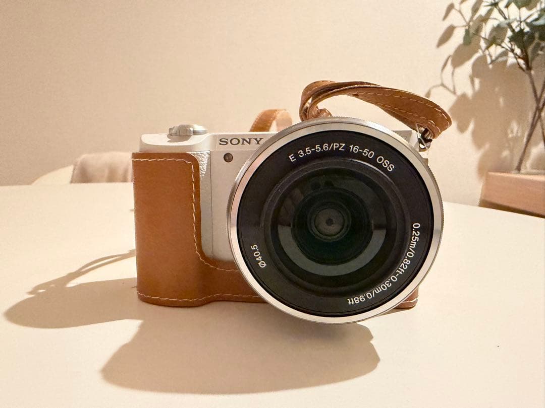 SONY α5100 ミラーレス一眼　付属品多数