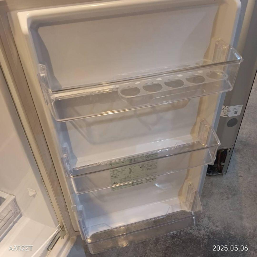 013　送料設置無料　神奈川限定配送　アクア　大型冷蔵庫　人気モデル　201L