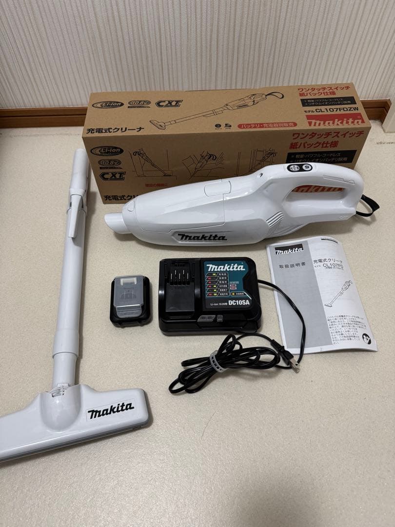 マキタ 10.8V 充電式クリーナ CL107FDSHW(1.5Ah)
