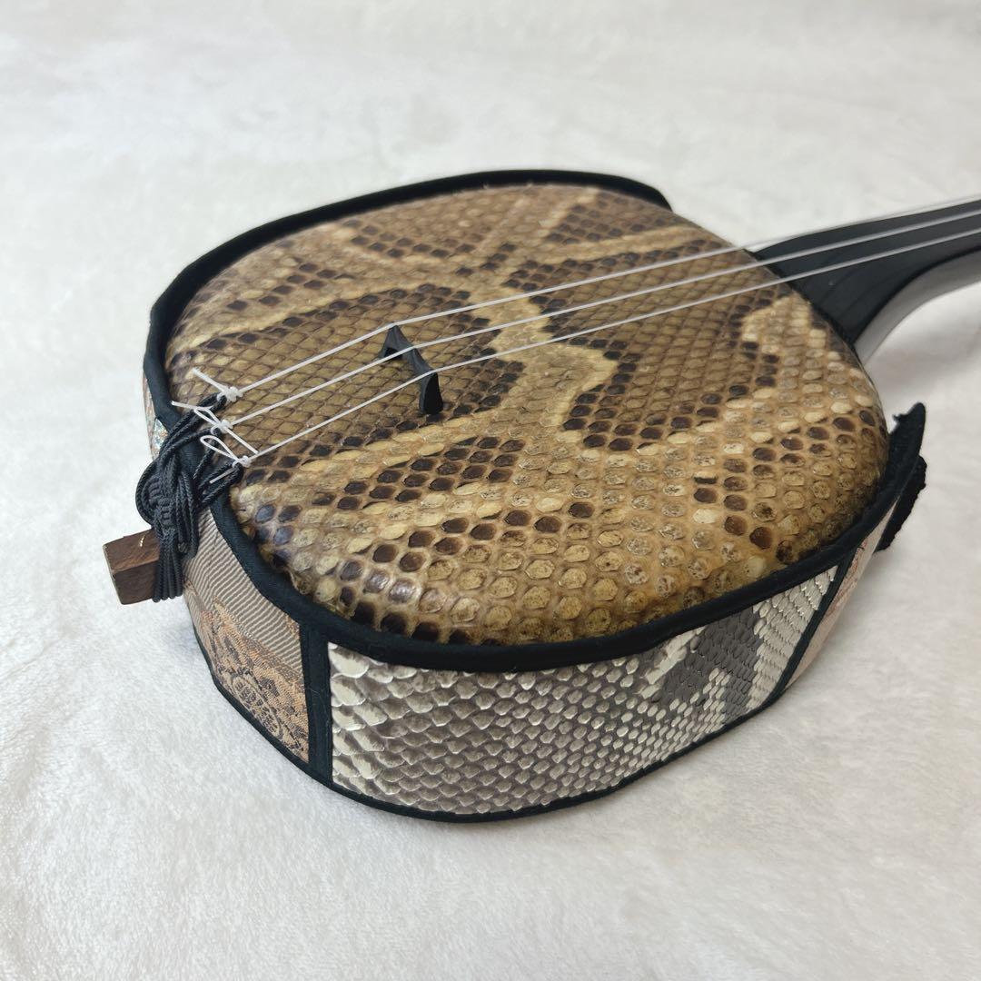 ✨強化張り✨ 沖縄三味線　本皮 本革 蛇皮 蛇革　琉球　三味線