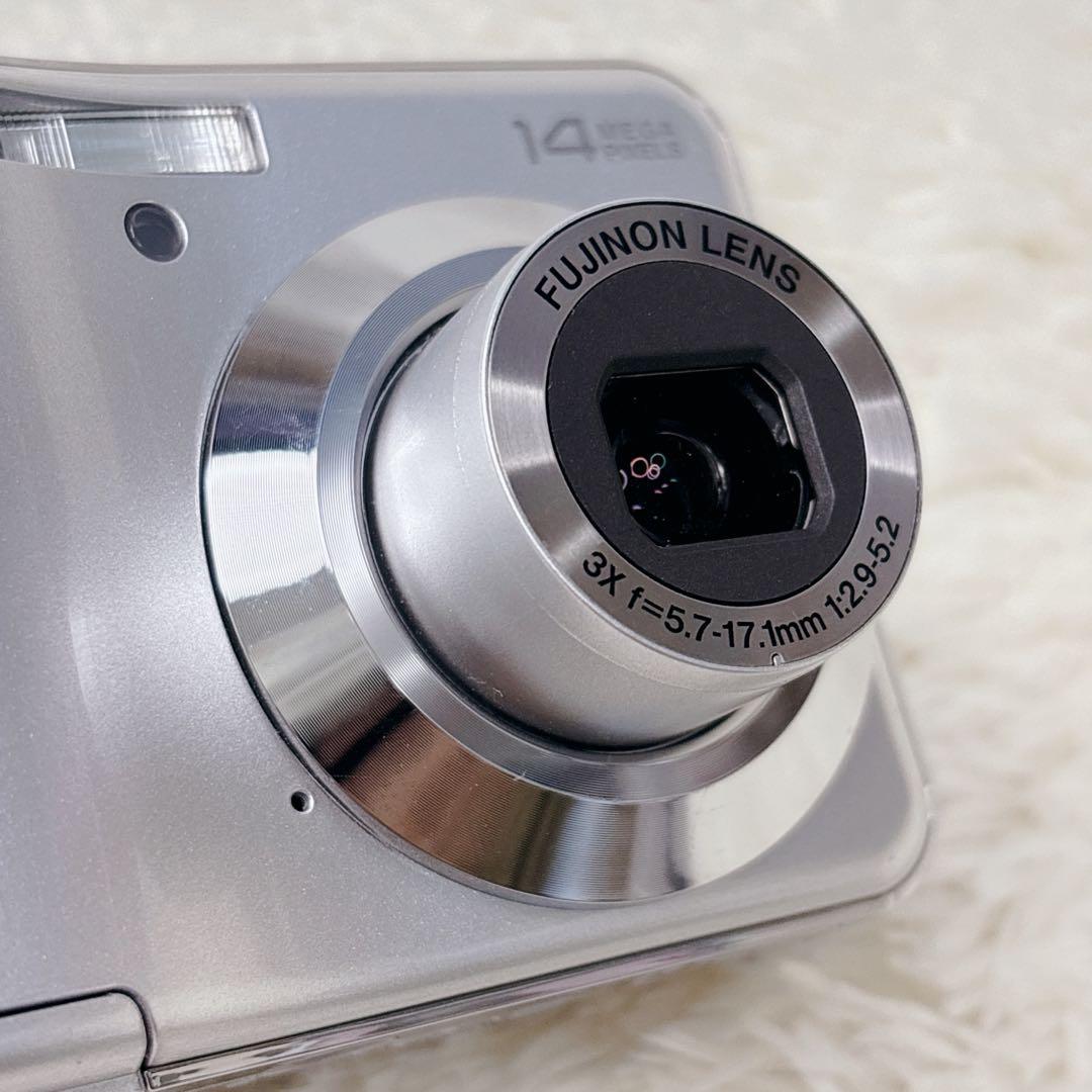 ✨美品✨FUJIFILM FinePix AV200 シルバー 単三電池式