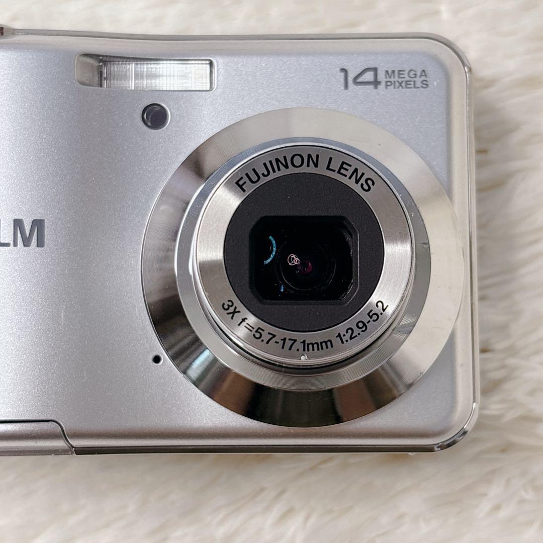 ✨美品✨FUJIFILM FinePix AV200 シルバー 単三電池式