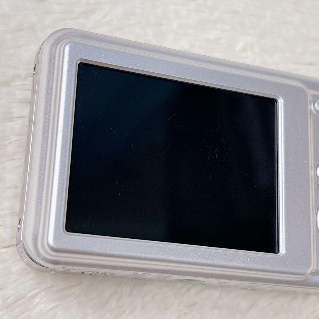 ✨美品✨FUJIFILM FinePix AV200 シルバー 単三電池式