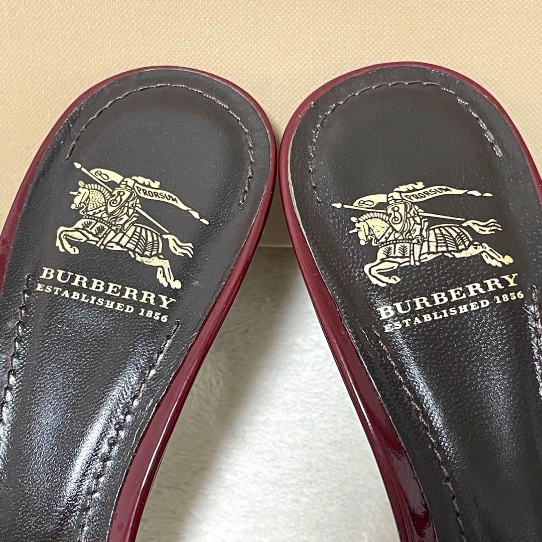 希少✨極美品バーバリー　ミュール　サンダル　36夏　ワインレッド　エナメル　金具