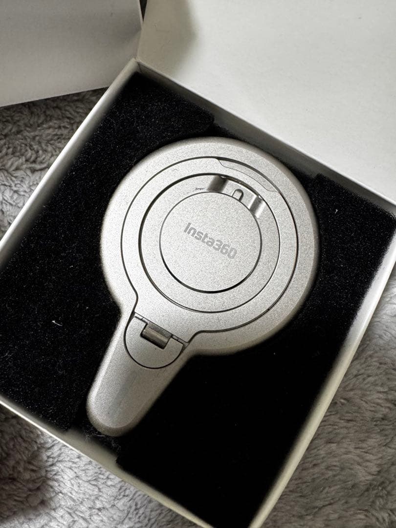 Insta360Flow2Pro 磁気スマートフォンマウント付き