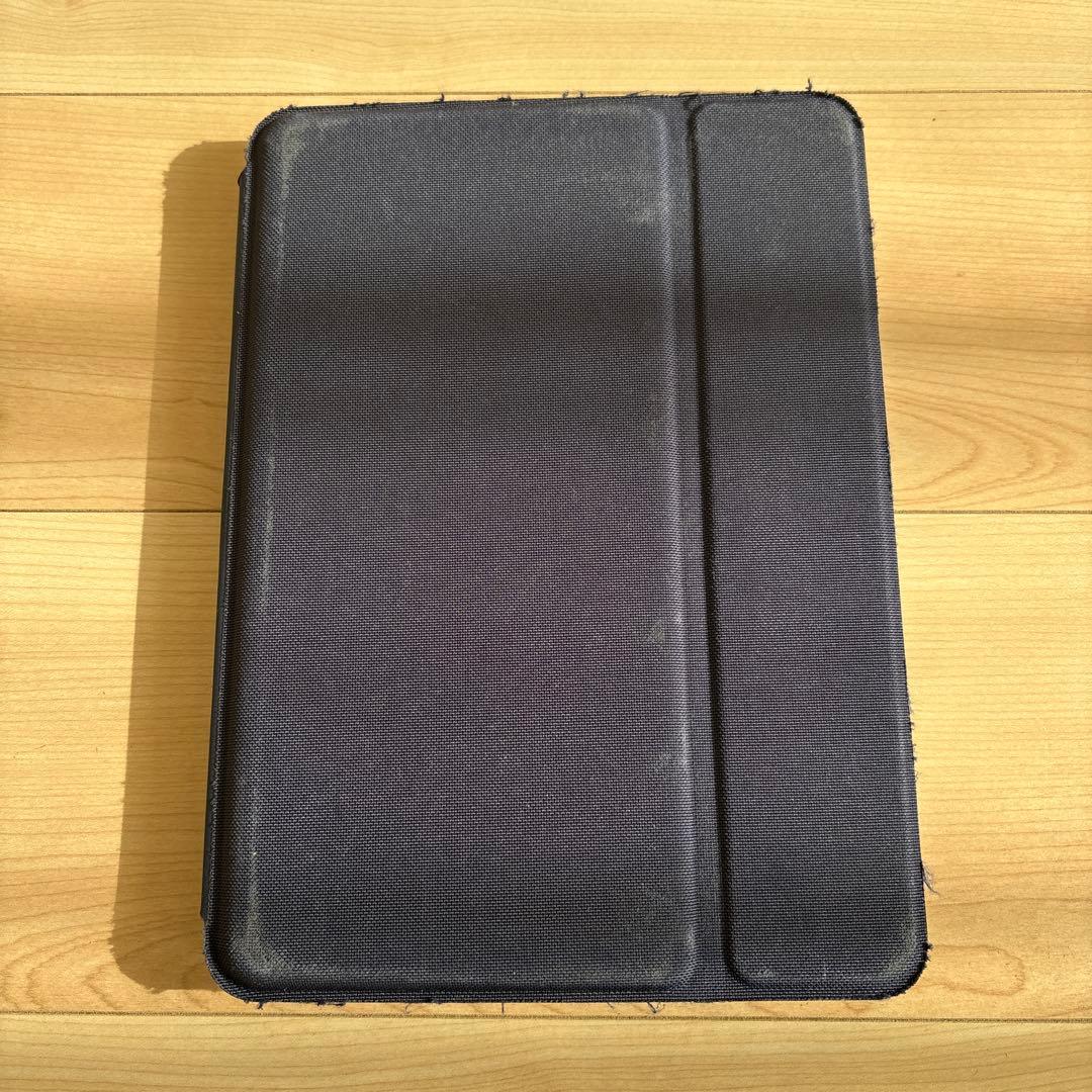 iPad（第8世代）32GB キーボードケース、充電アダプタ、コード付き