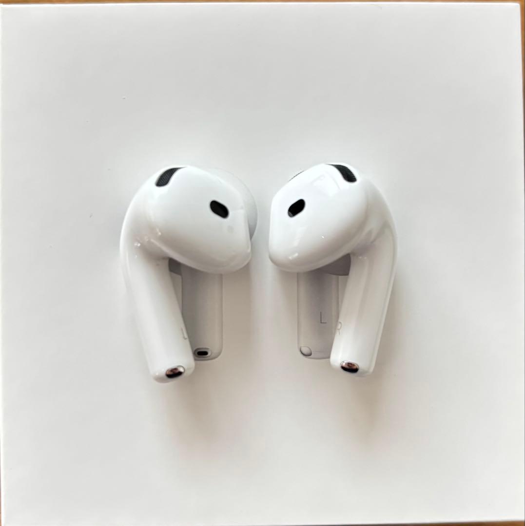 AirPods 4 イヤホンのみ　ノイズキャンセル無し　箱あり