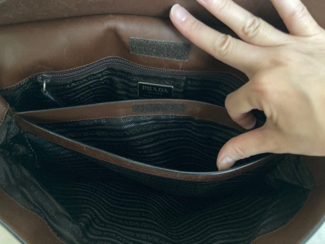 希少 PRADA ブラウン レザー トートバッグ