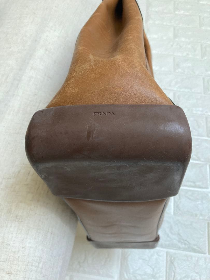 希少 PRADA ブラウン レザー トートバッグ