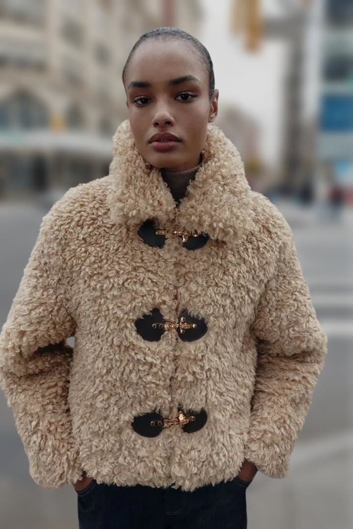 ZARA トグルボタン フェイクファージャケット L