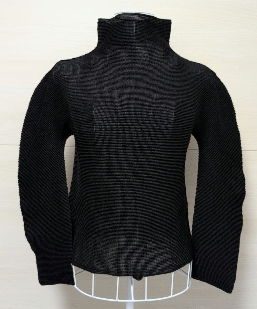 me by ISSEY MIYAKE　横尾美美　猫　中古　美品