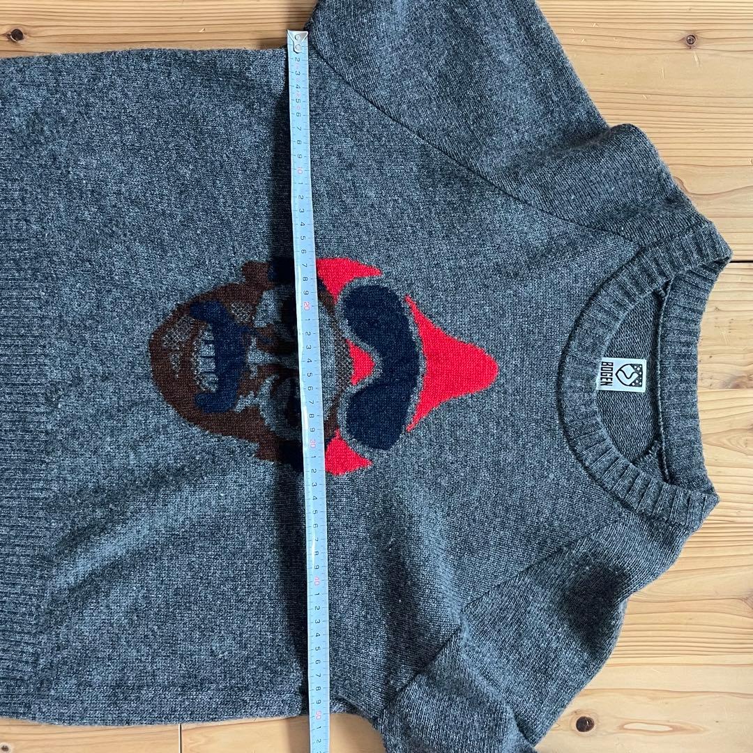 Bogen ボーゲン グレー セーター オジサン顔