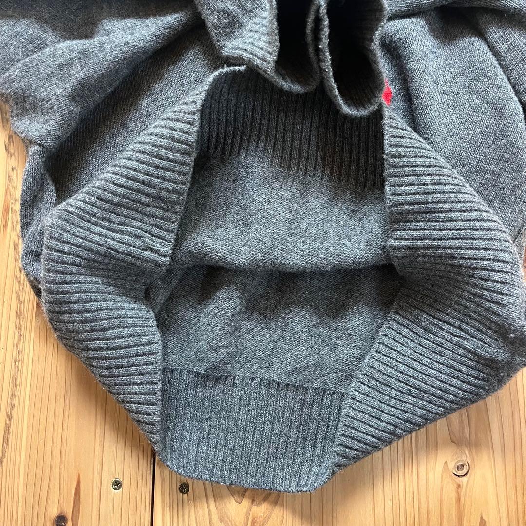 Bogen ボーゲン グレー セーター オジサン顔