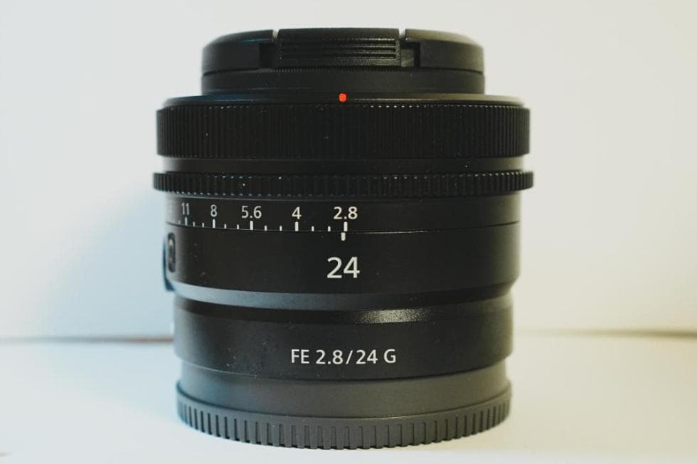 SONY FE 24mm f2.8G 広角 単焦点 レンズ