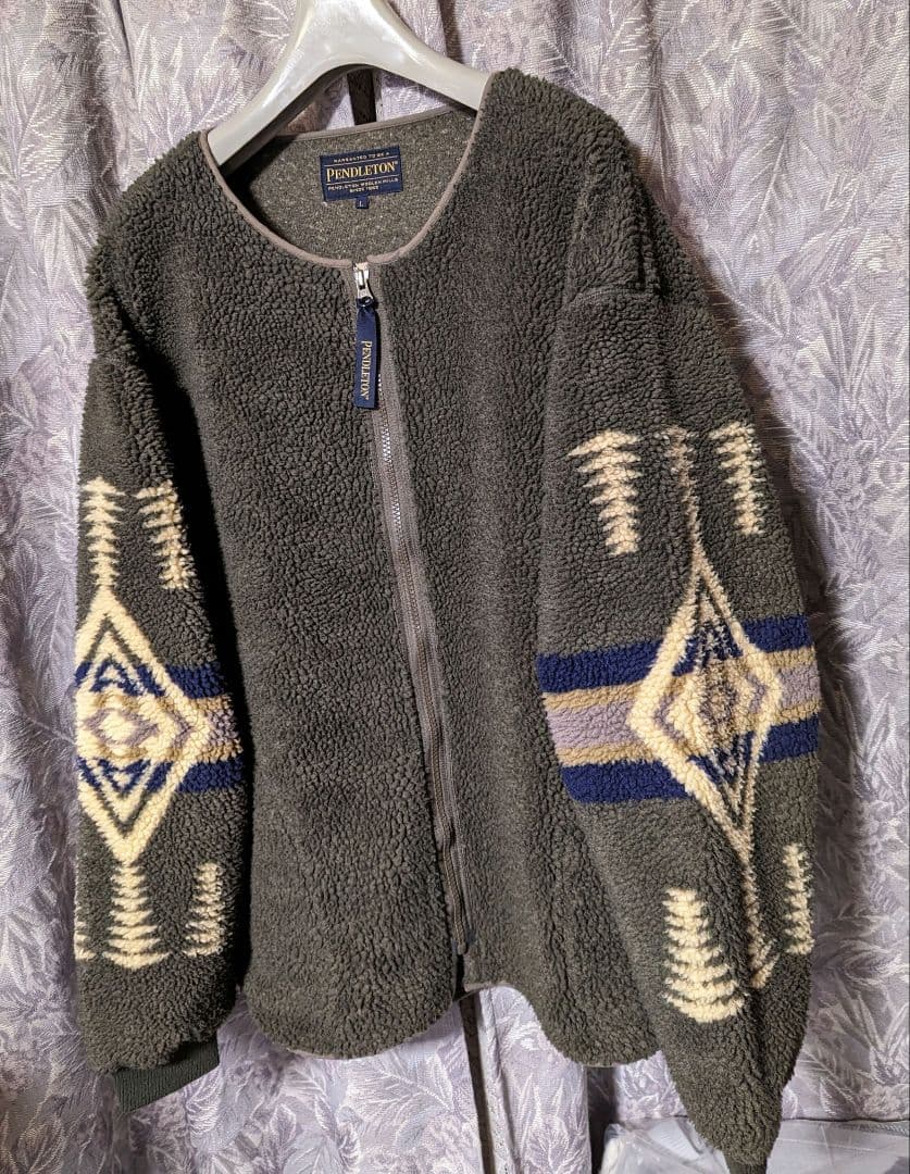 niko and…ニコアンド別注PENDLETONノーカラーボアジャケット