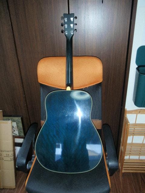 YAMAHA FG422 OBB 　程度美品　良く鳴る、ピックガード交換済み