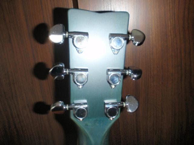 YAMAHA FG422 OBB 　程度美品　良く鳴る、ピックガード交換済み