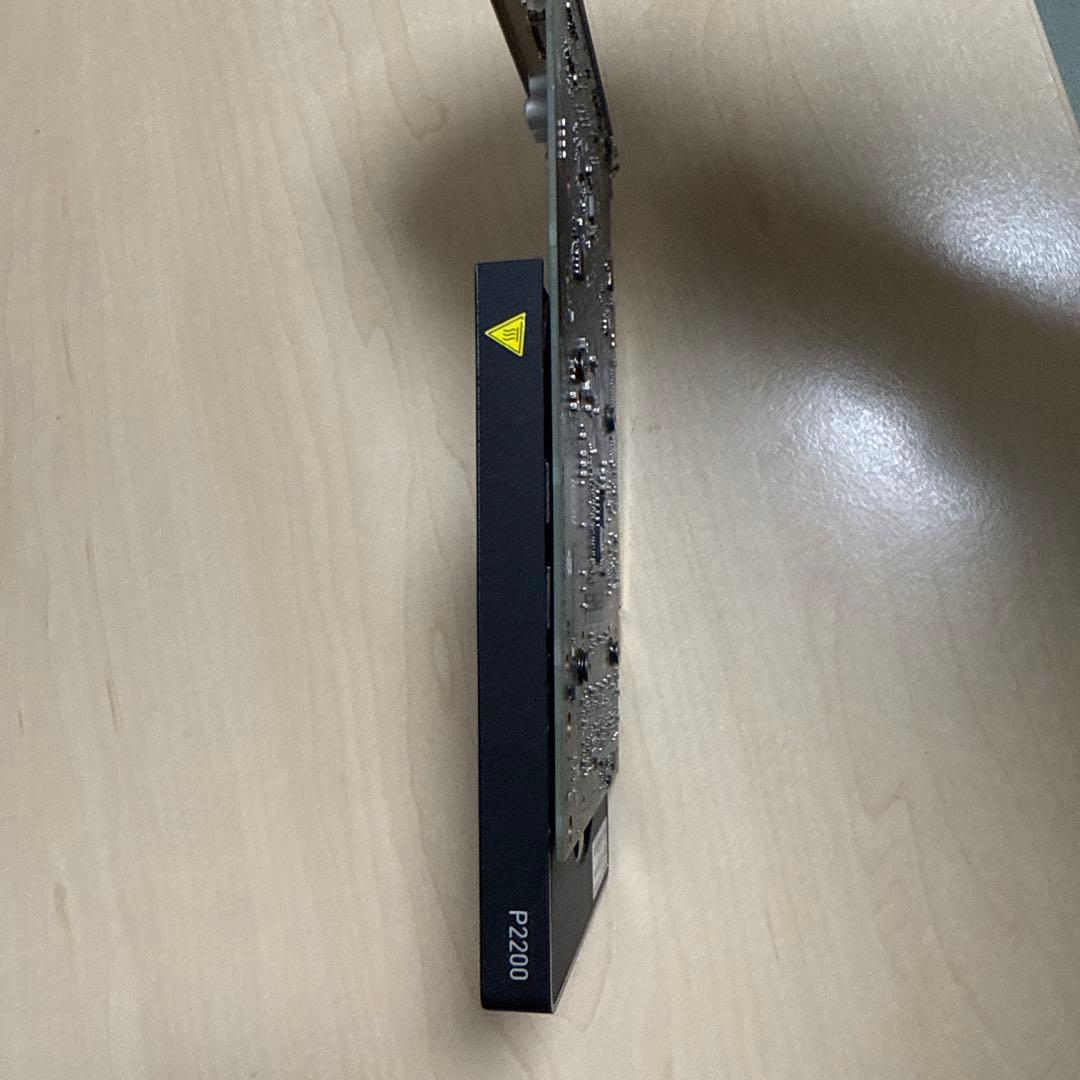 NVIDIA QUADRO グラフィックボード p2200