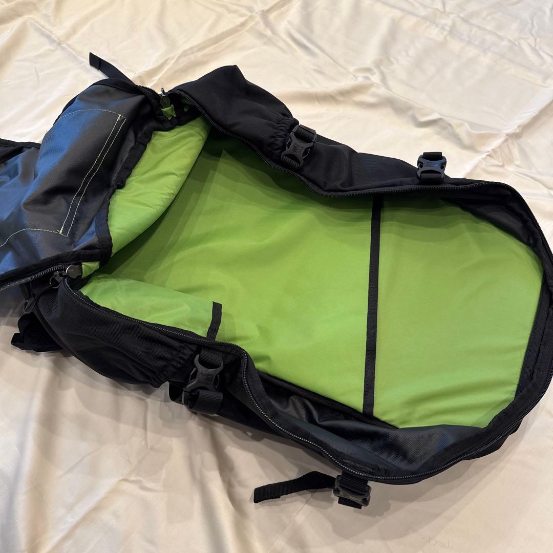 カリマー（karrimor）トリビュート40 バッグパック ブラック