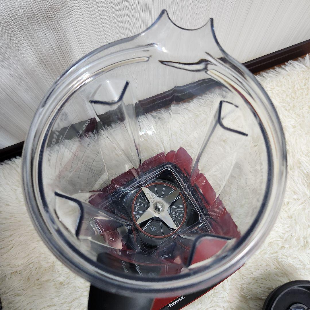 【数回使用の超美品】VITAMIX バイタミックス VM0111 レッド