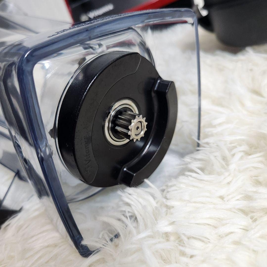 【数回使用の超美品】VITAMIX バイタミックス VM0111 レッド