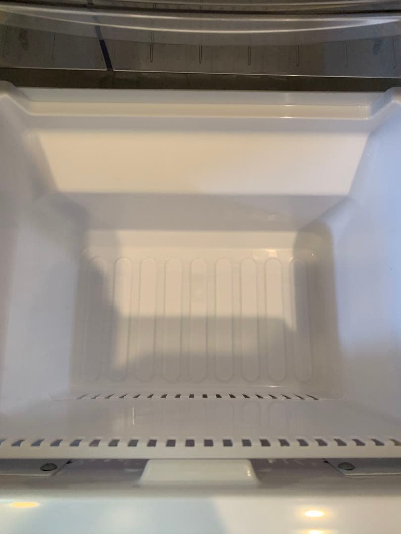 SHARP 冷蔵庫　137L(つけかえどっちもドア) メタリックベージュ