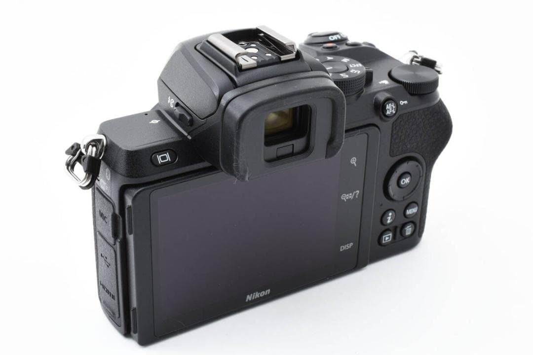 超美品 Nikon Z 50 20.9MP ミラーレス デジタルカメラボディ