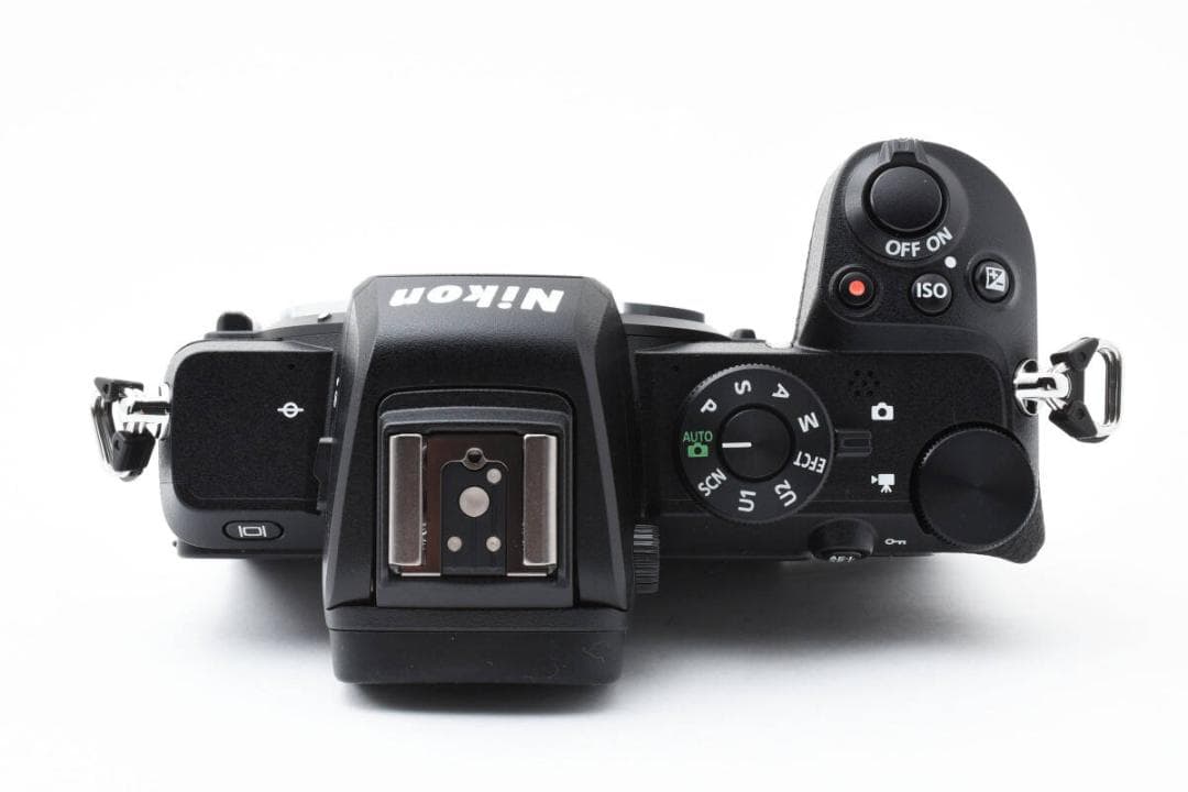 超美品 Nikon Z 50 20.9MP ミラーレス デジタルカメラボディ