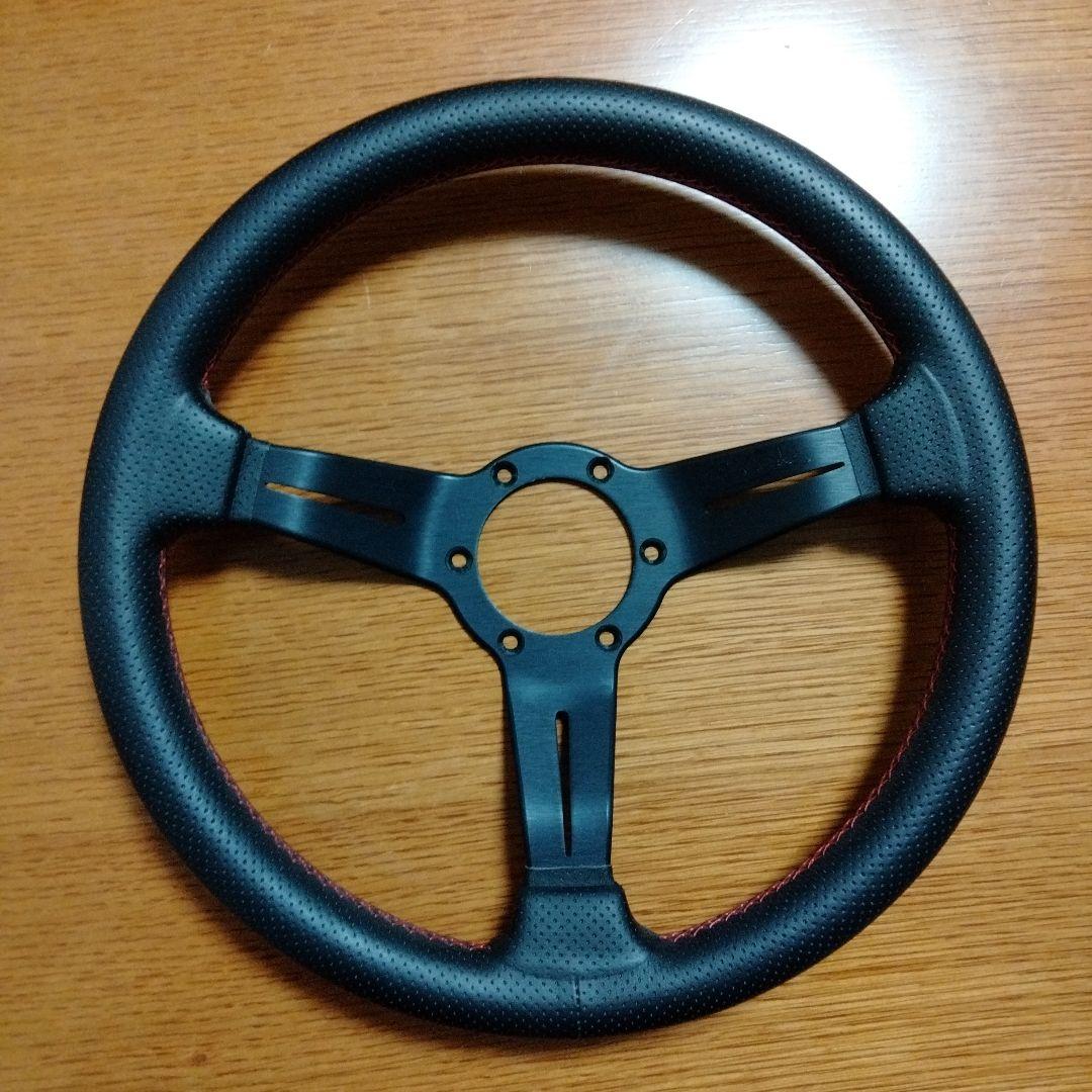 【貴婦人】NARDI N753 ディープコーン／パンチングレザー