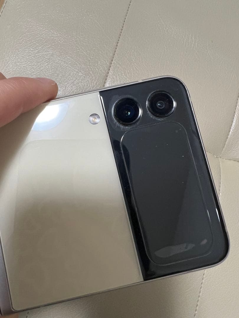 【SIMフリー】Galaxy Z Flip3 5G クリーム 128GB 本体