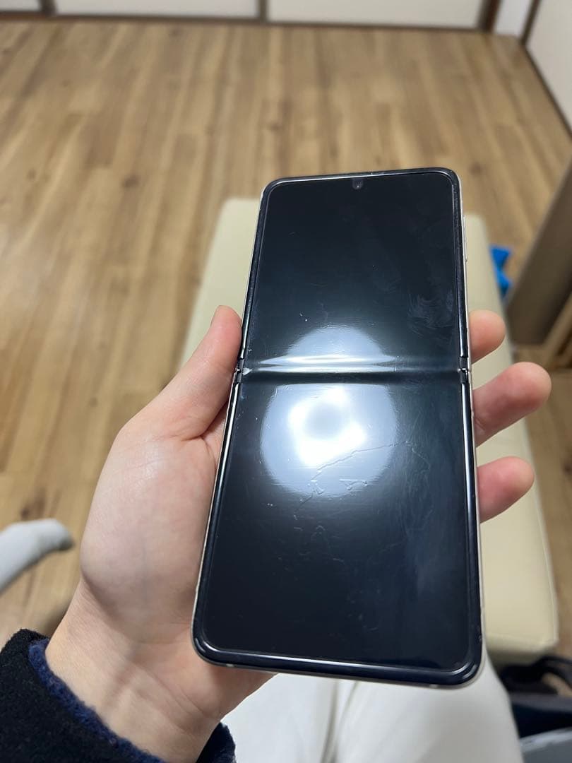 【SIMフリー】Galaxy Z Flip3 5G クリーム 128GB 本体