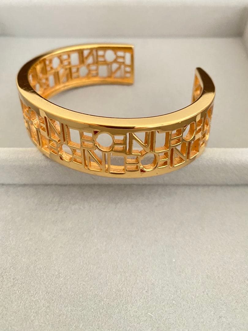 【希少】【正規品】セリーヌ CELINE バングル　ブレスレット　匿名配送