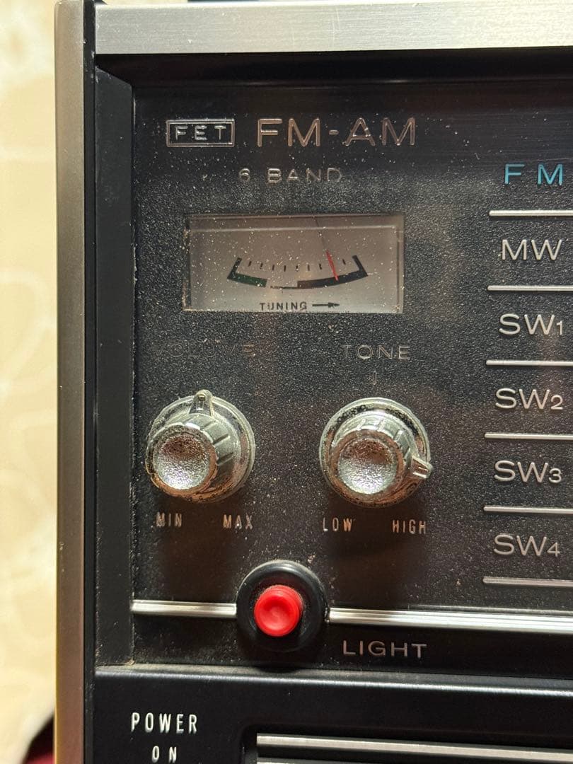 SONY TFM-2000F ポータブルラジオ