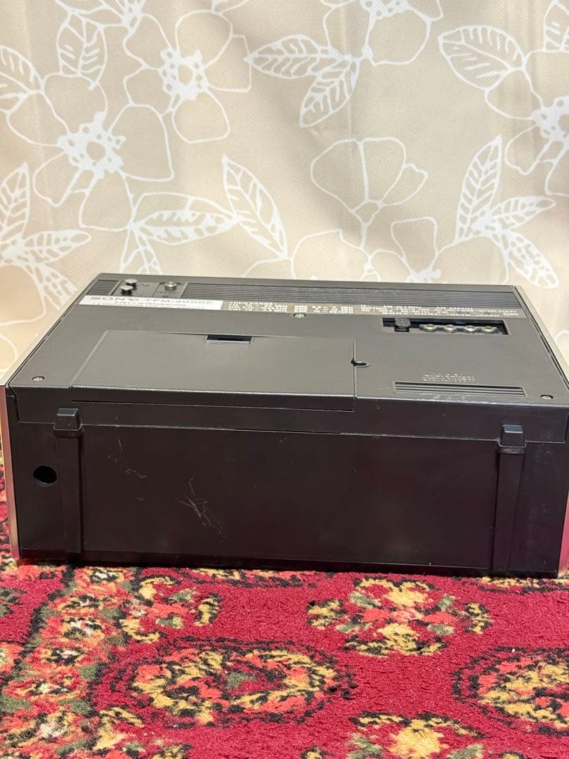 SONY TFM-2000F ポータブルラジオ