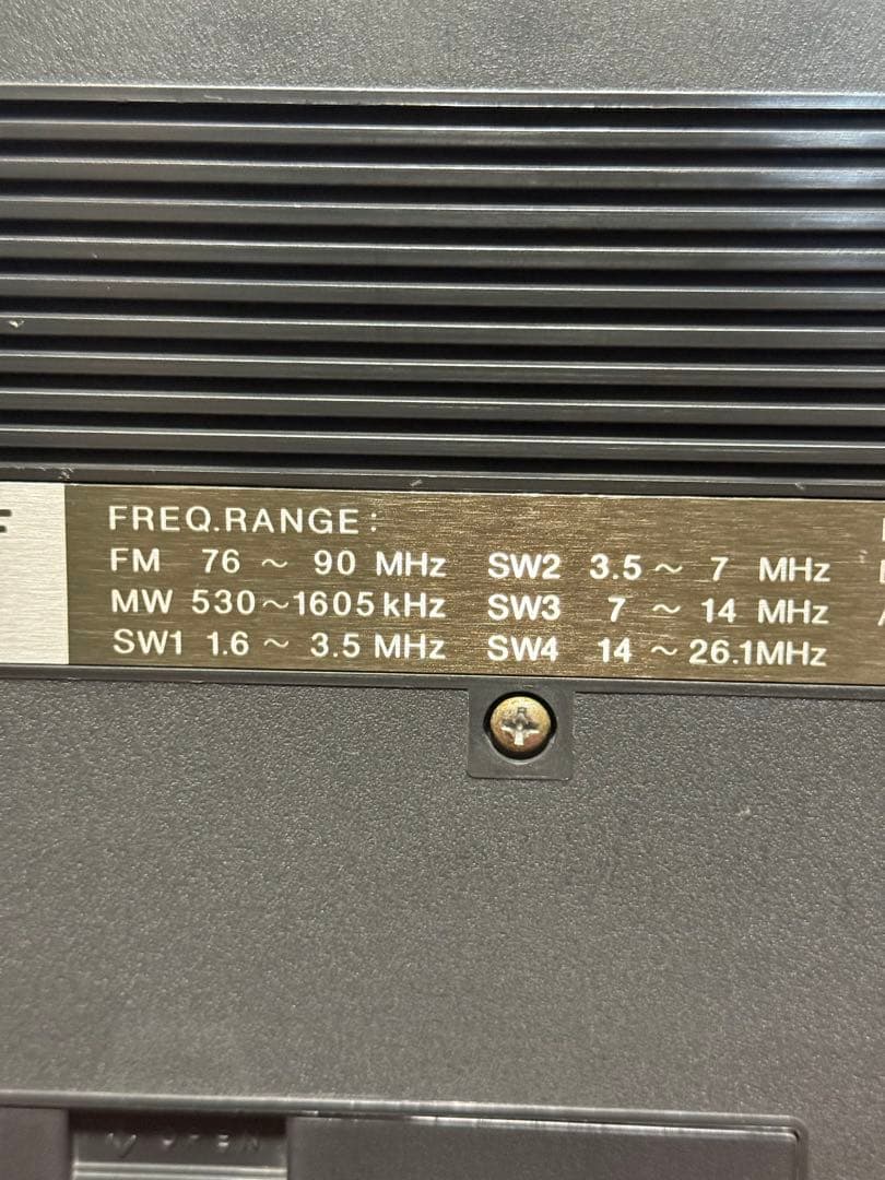 SONY TFM-2000F ポータブルラジオ