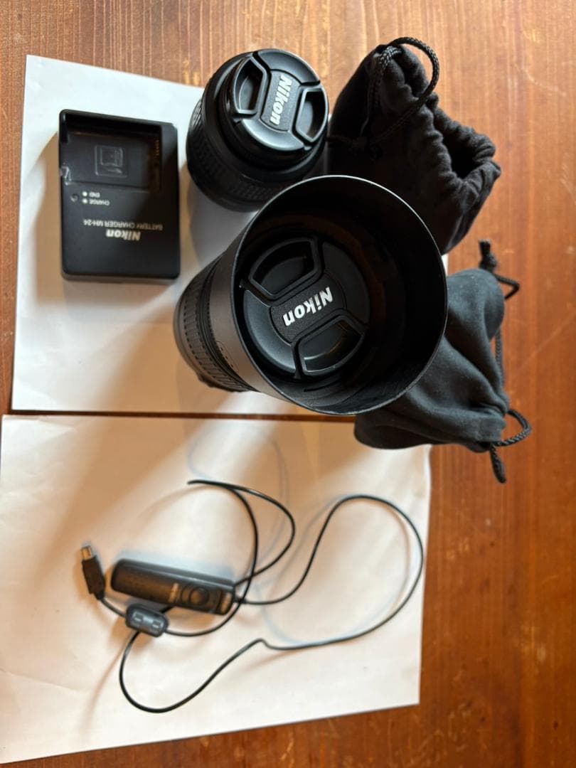 ニコン　デジタル一眼レフカメラ D5100 ダブルズームキットタコ