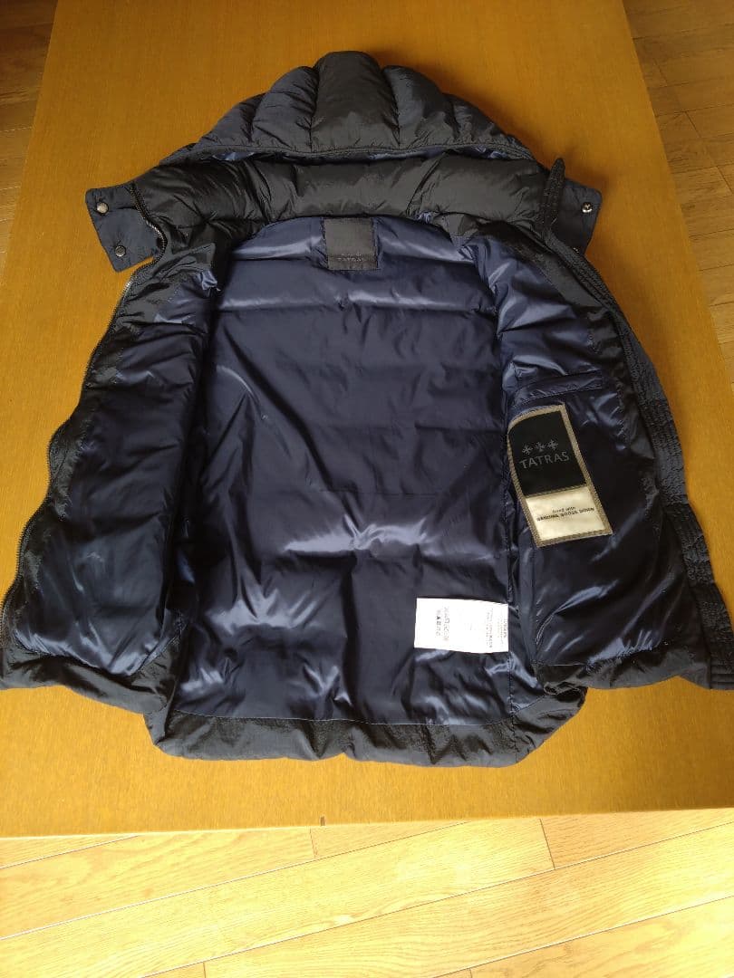 【美品】TATRASタトラスフード付きダウンベスト　ブラック　サイズ1