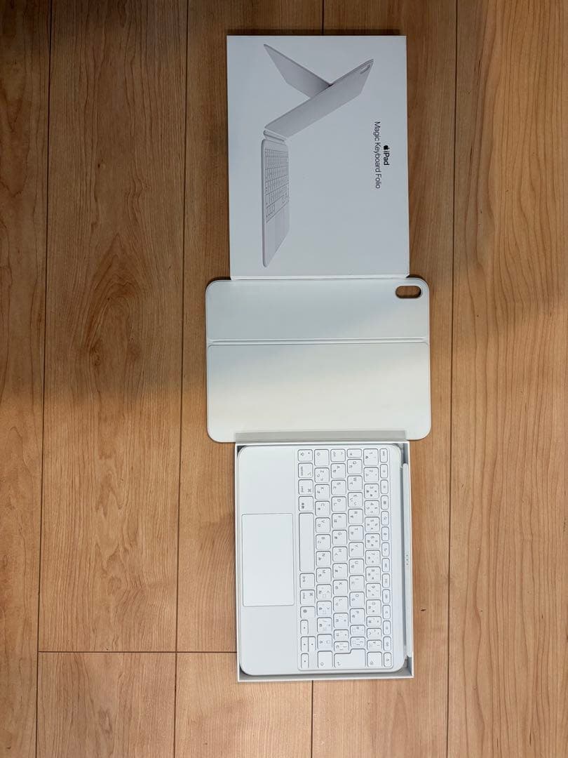 新品未使用！！iPad Magic Keyboard Folio ホワイト