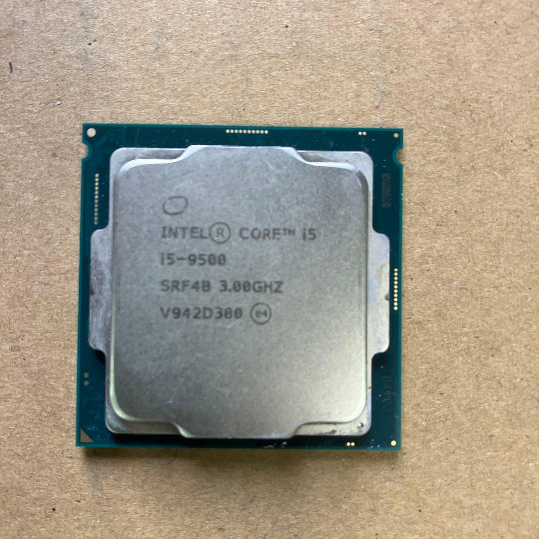 CPU I5 8500 12枚　9500 1枚