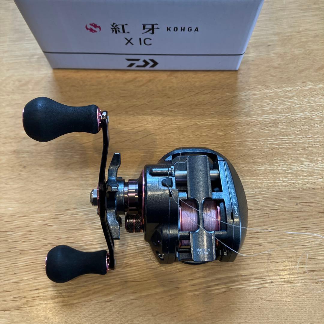 ダイワ　19 紅牙 X IC (右ハンドル) カウンター付き小型両軸リール