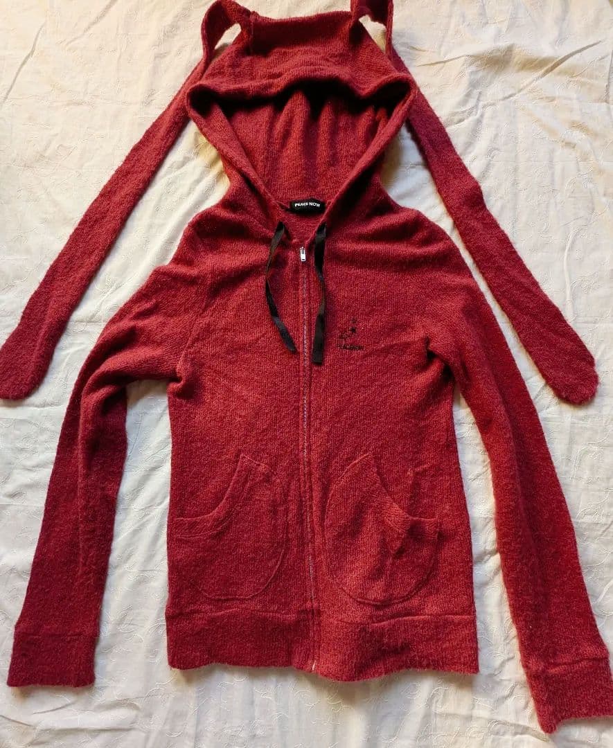 PEACE NOW ウサ耳レッドパーカー