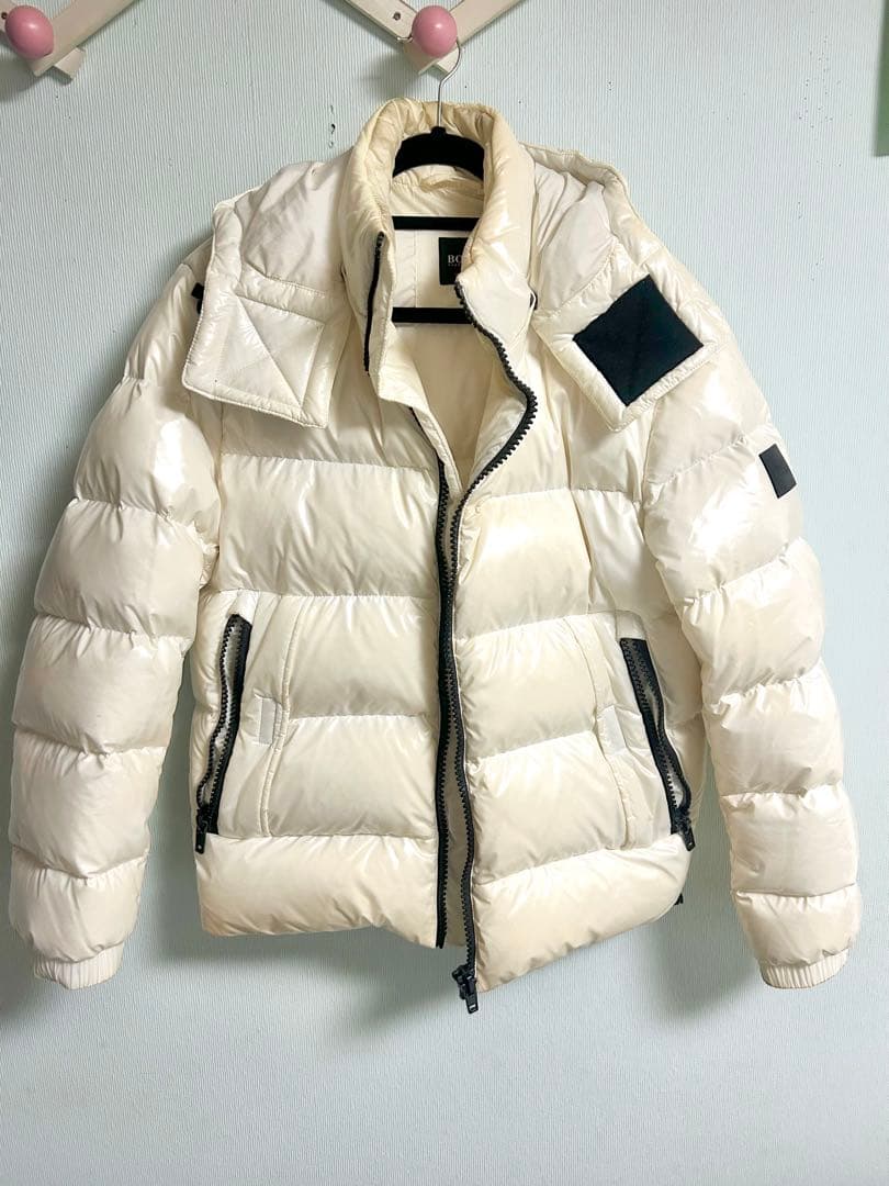 HUGO BOSS フード付きダウンジャケット　ホワイト