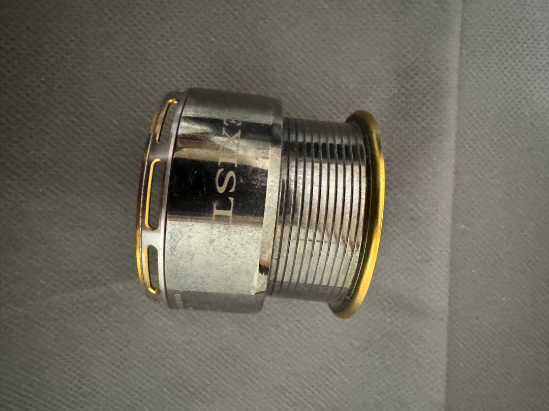 ま*る様 EXIST ダイワ イグジスト2506 リール