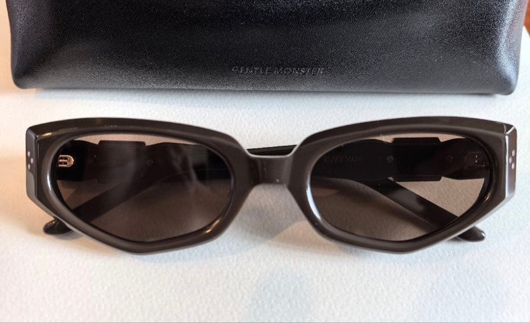 GENTLE MONSTER・ジェントルモンスター Ruvy Van サングラス