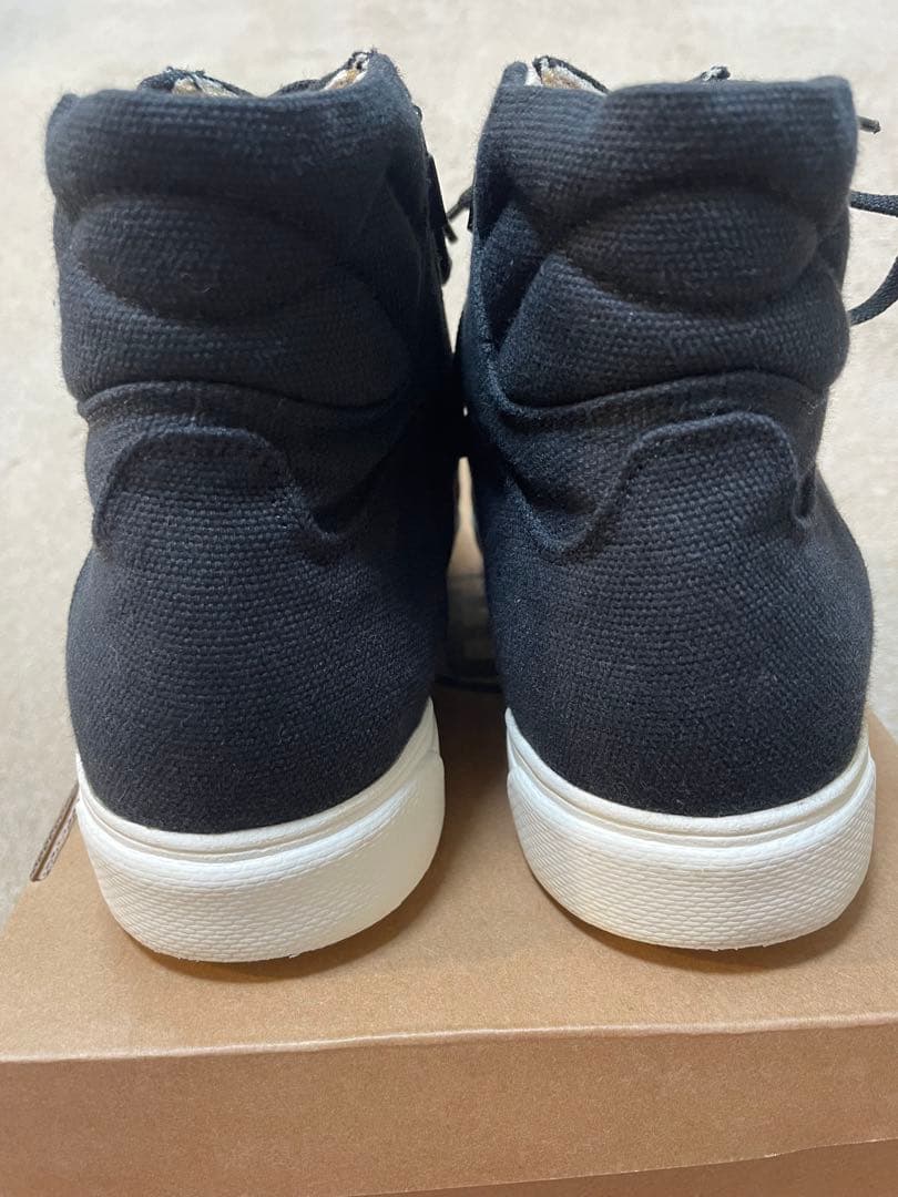 BENESU ブラックハイカットスニーカー