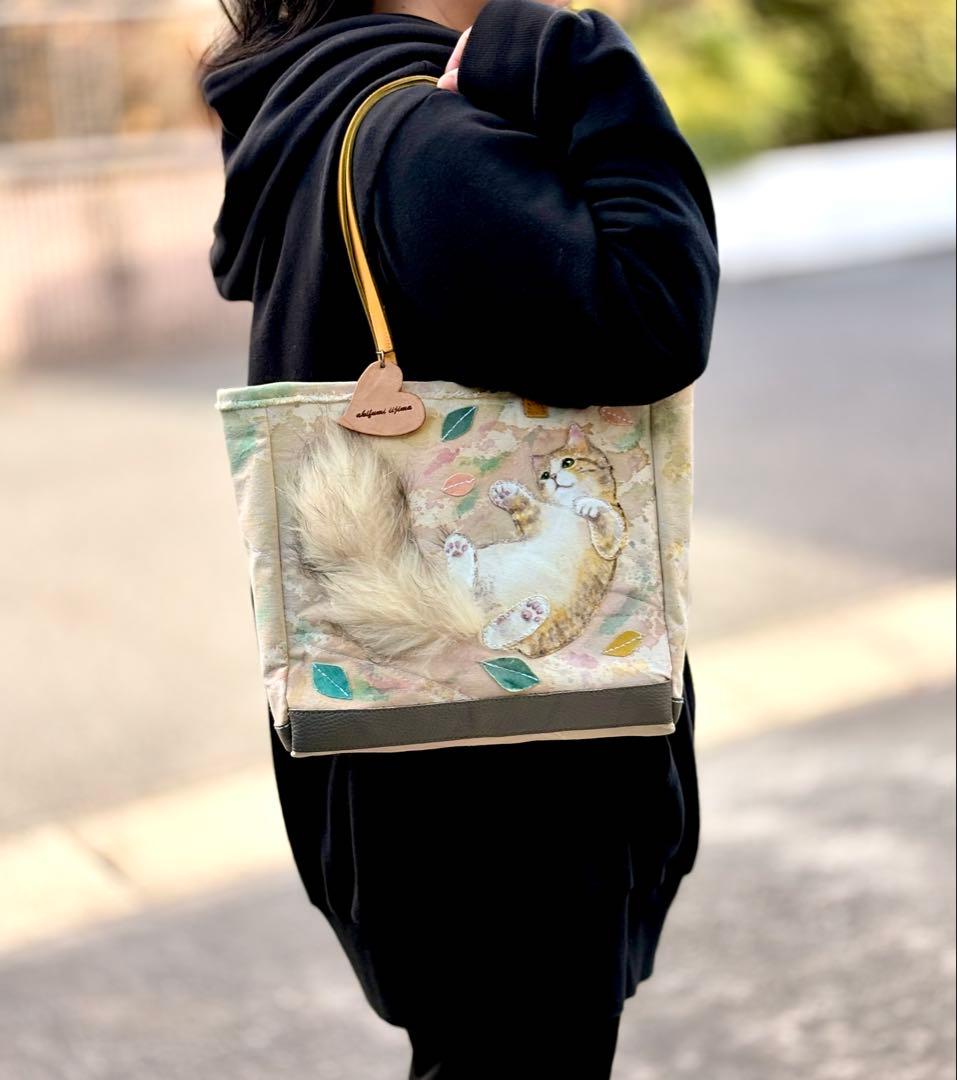 (手づくり)\"ふわふわ軽いネコ\"アップリケねこトートバッグ