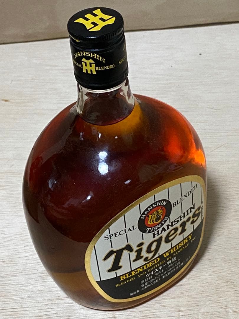 阪神タイガース　ウイスキー　1985年優勝記念ボトル