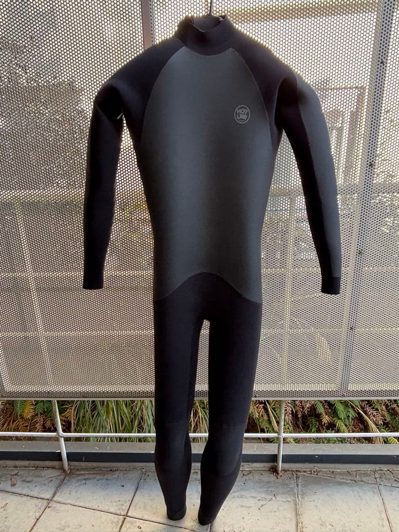 【本日出荷対応可能　写真追加】 お値下HOT LINE セミドライウェットスーツ