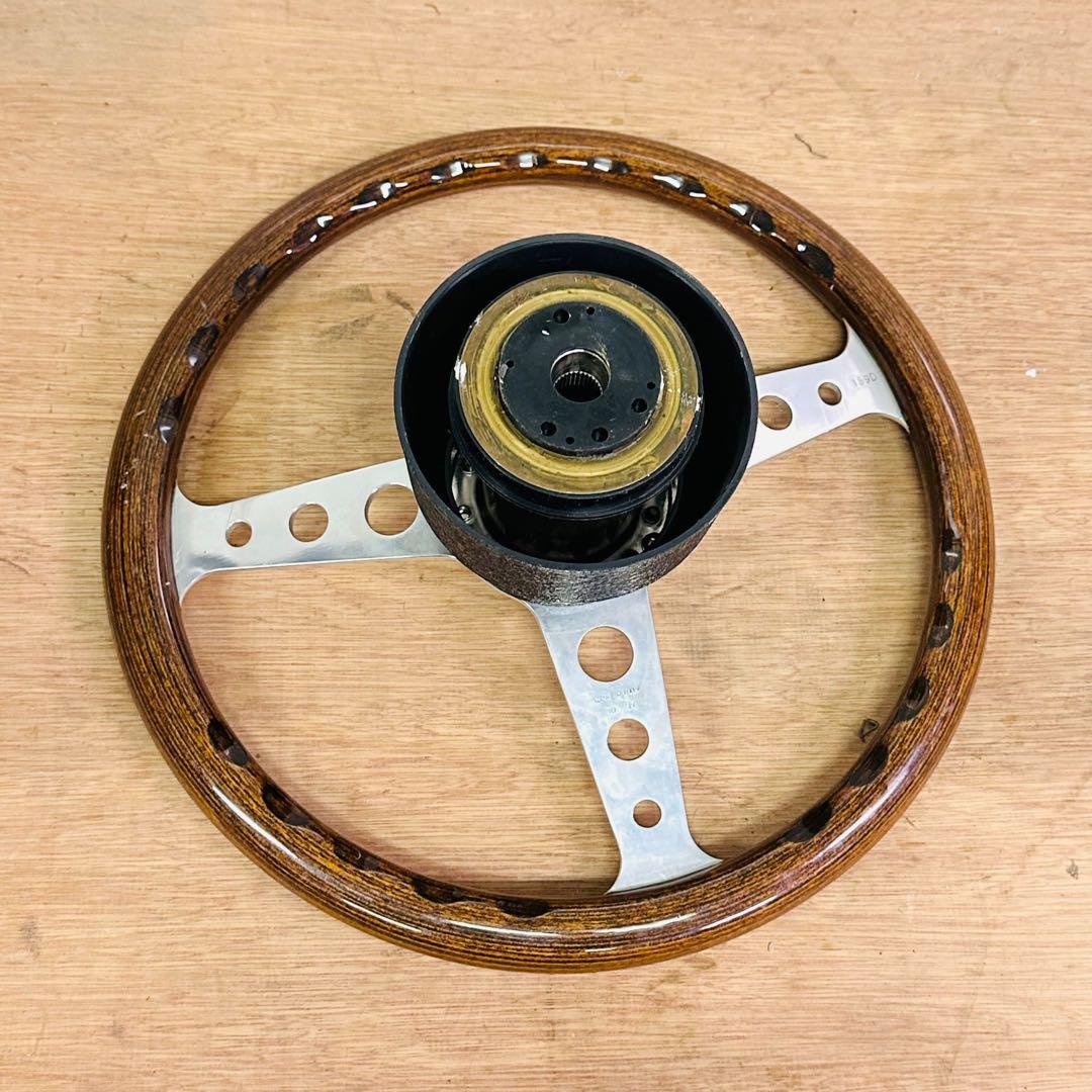 MOMO 159D 10-97 ステアリングホイール 3スポーク